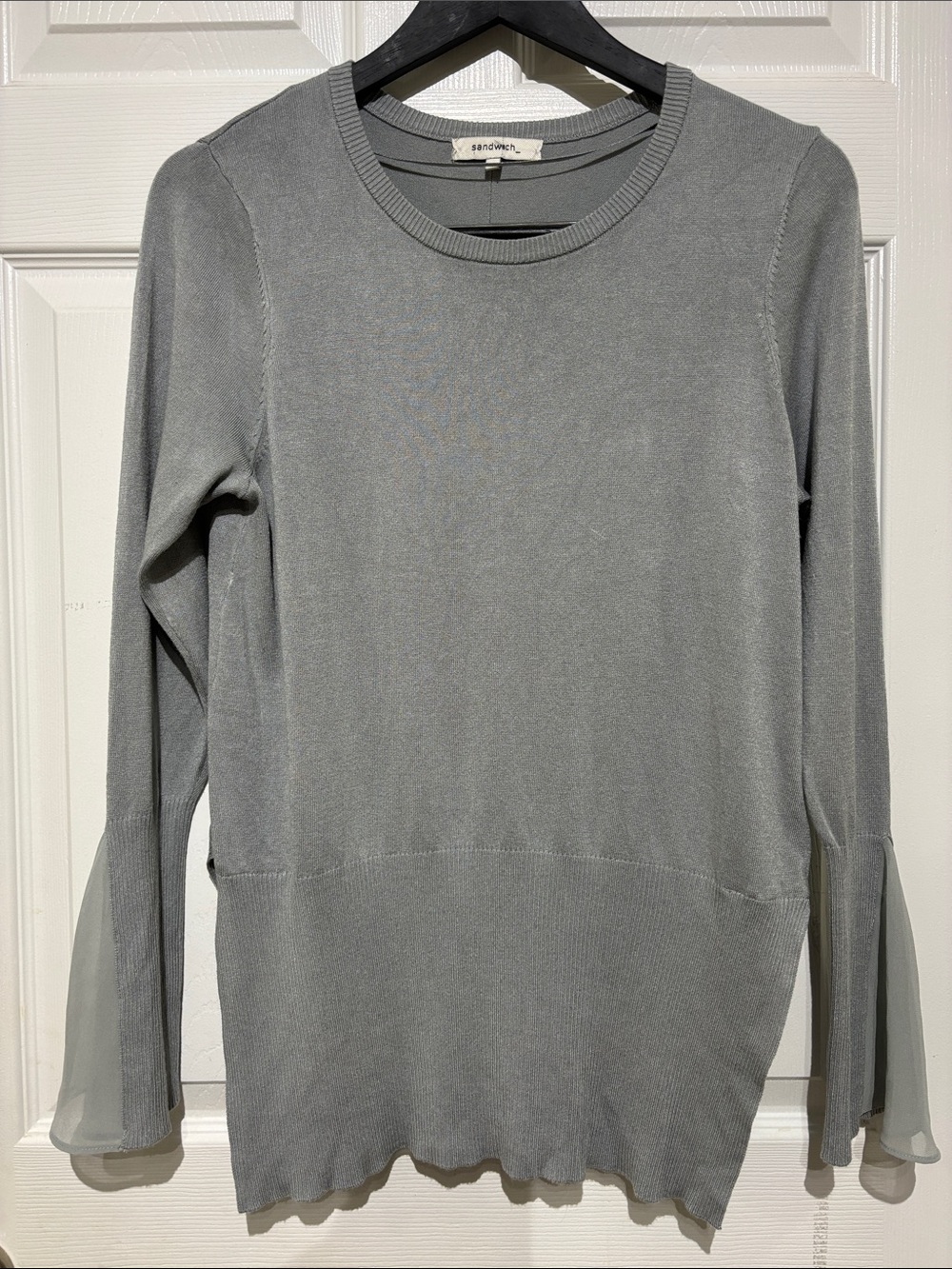 sandwich Women's Gray Long-Sleeve Knit Top